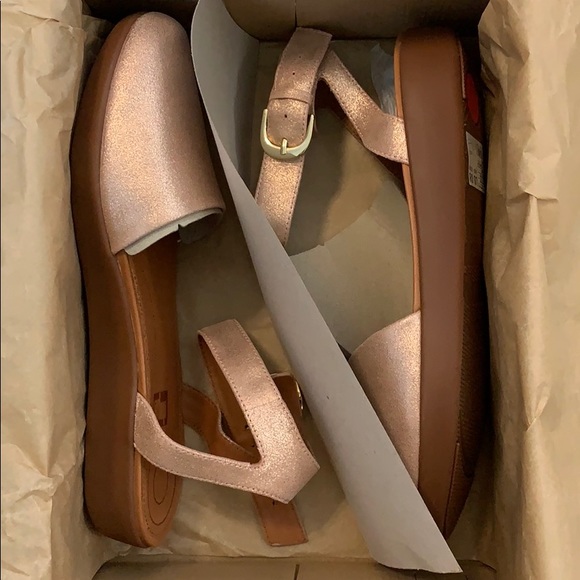 fitflop cova sandals